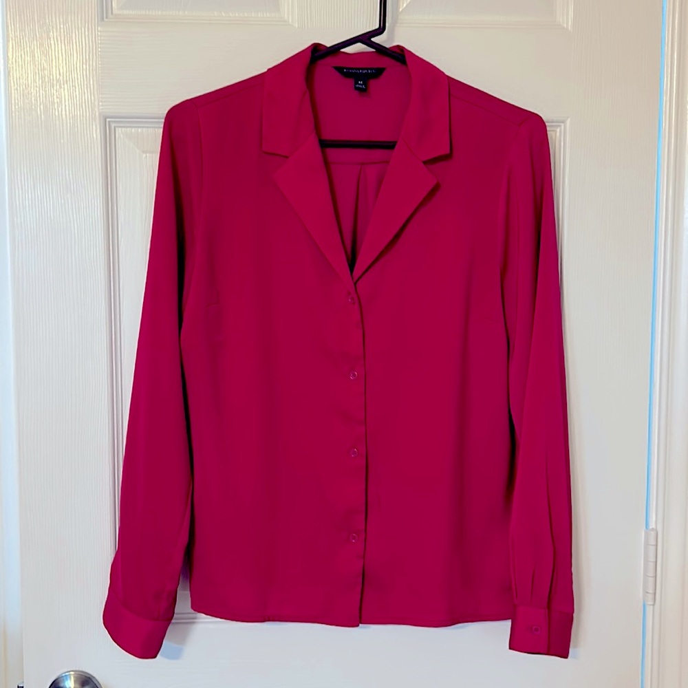 Long Sleeve Collar V Neck Button Down  Cuffed Blouse